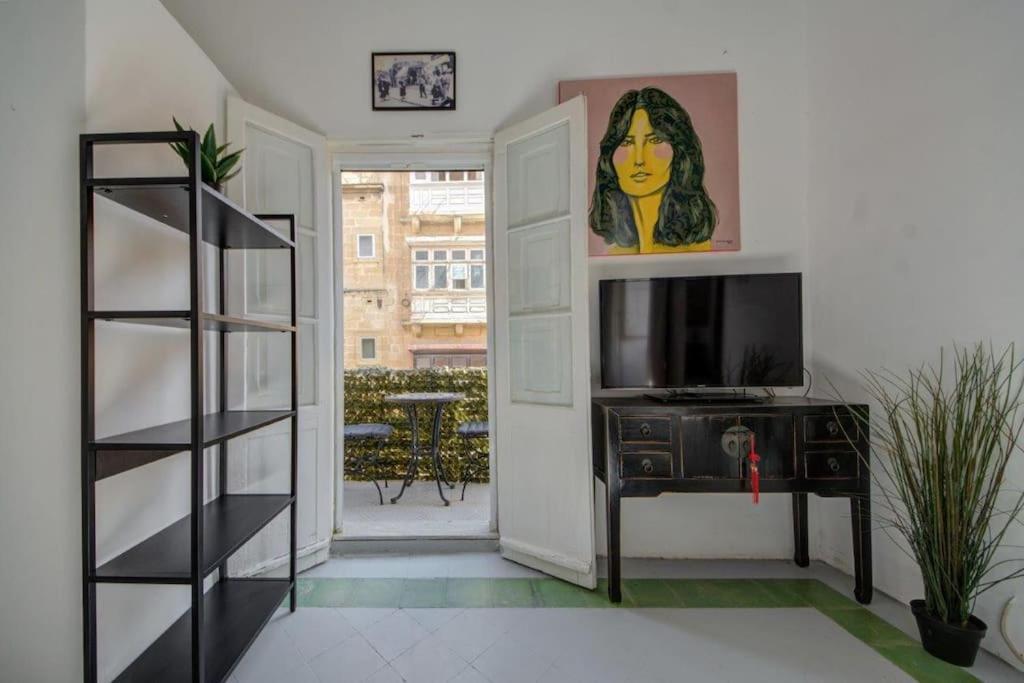 Traditional Maltese Town House In Floriana エクステリア 写真